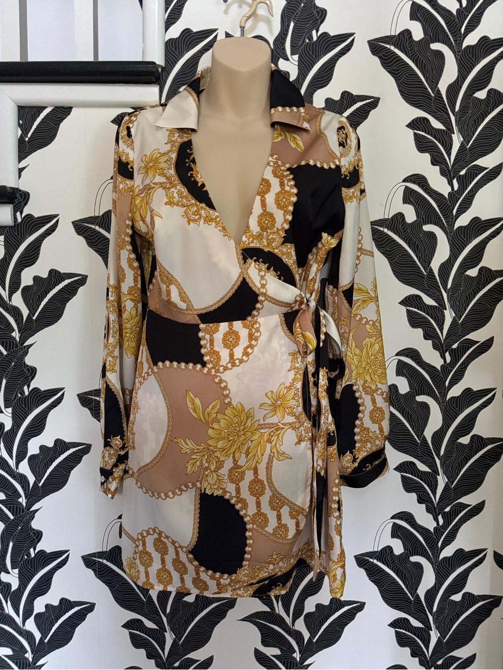 Forever 21 Floral Baroque Print Skirt in Yellow and Cream